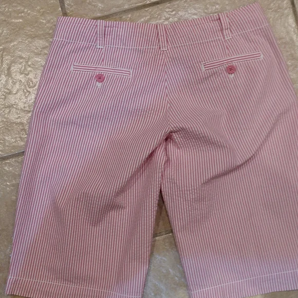Old Navy Prep Shorts - Picture 3 of 5